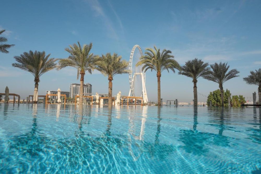 DoubleTree by Hilton Dubai Jumeirah Beach 4*