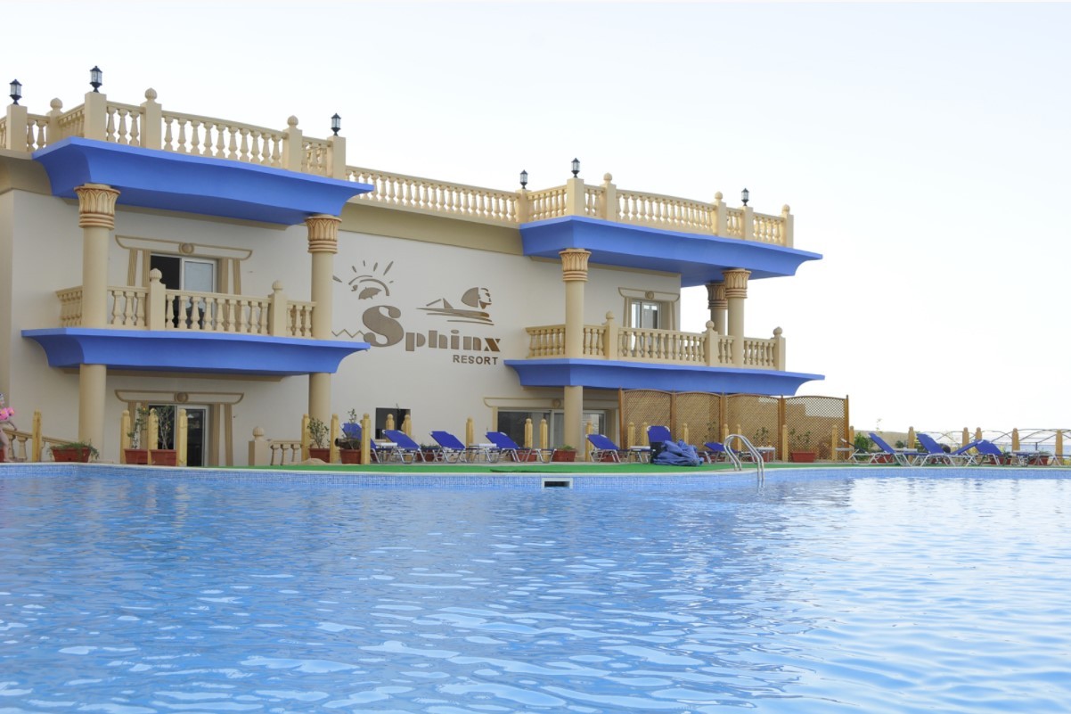 Sphinx Aquapark Beach Resort 4*