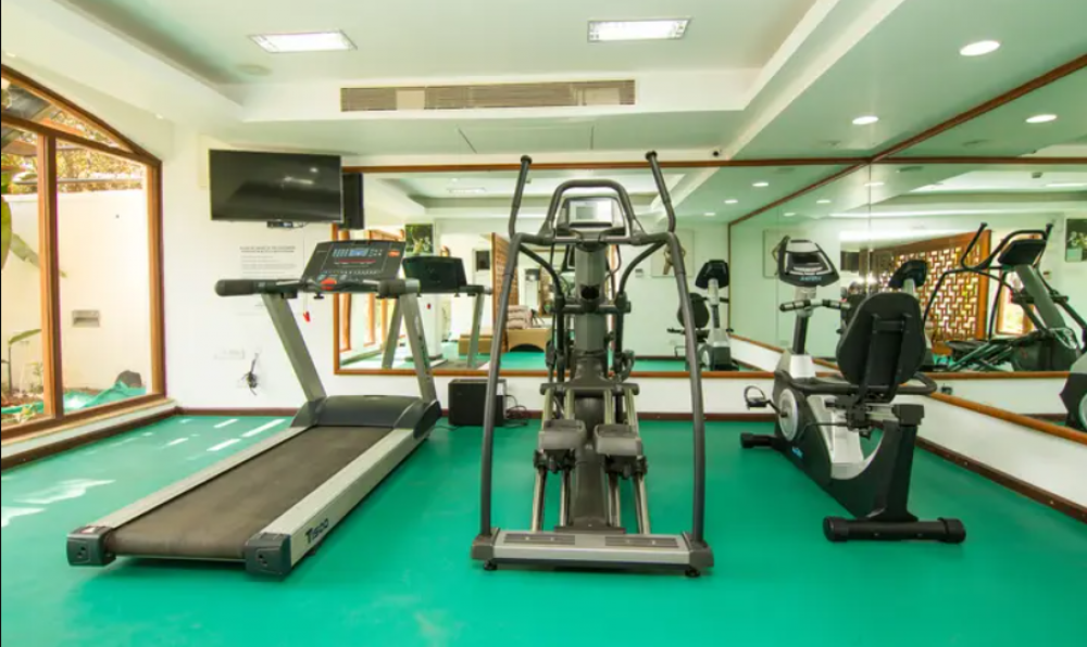 Acron Waterfront Resort 4*