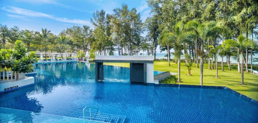 Dusit Thani Krabi Beach Resort 5*