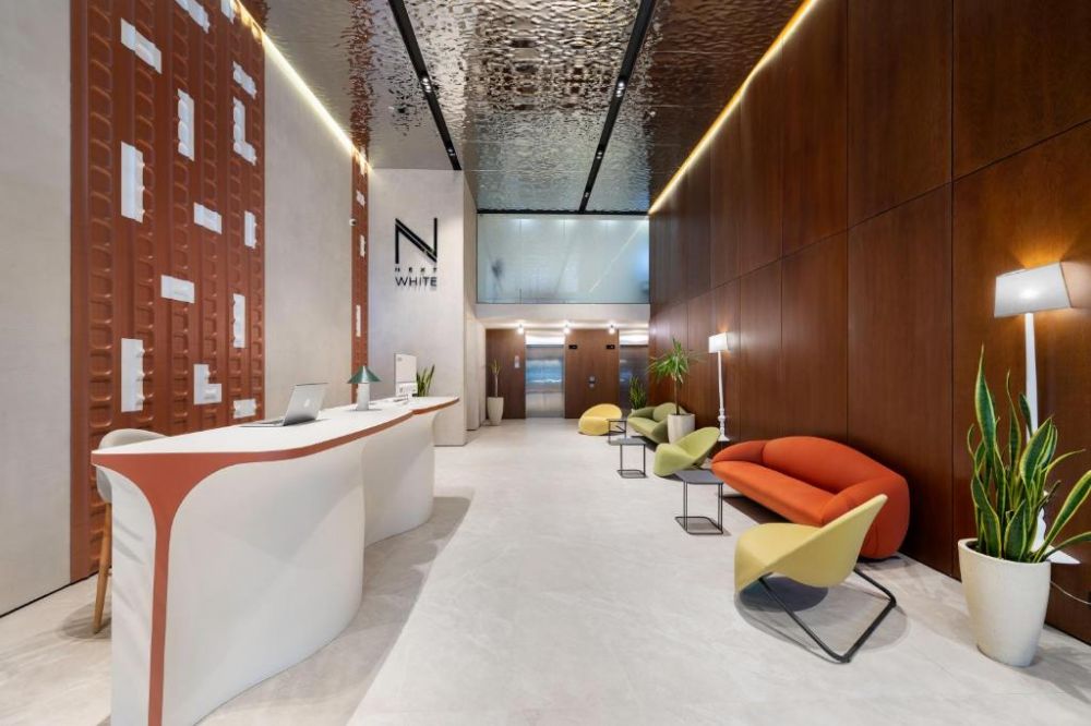 Next White Aparthotel 