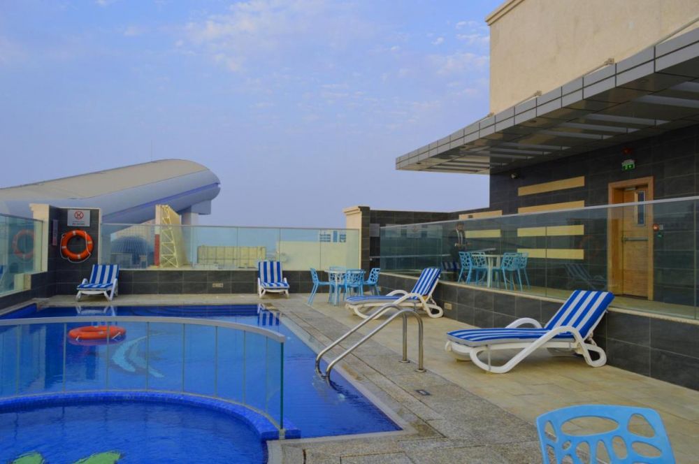 Tulip Al Barsha Hotel Apartment 4*