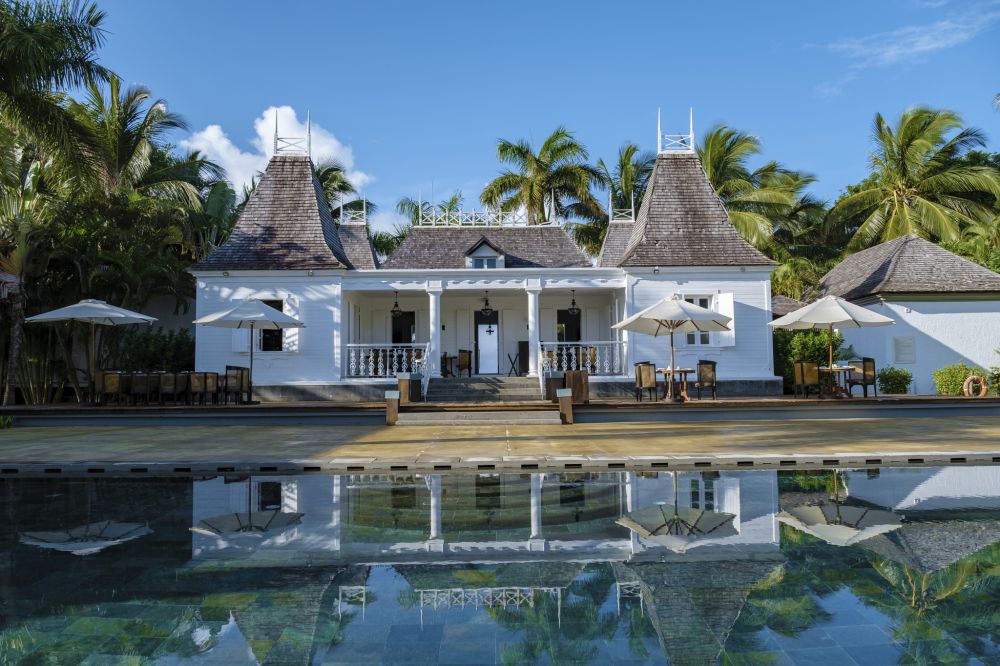 Outrigger Mauritius Beach Resort 5*