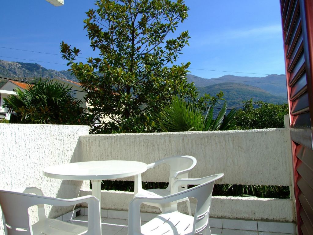 Villa Ritsa (B) 3*