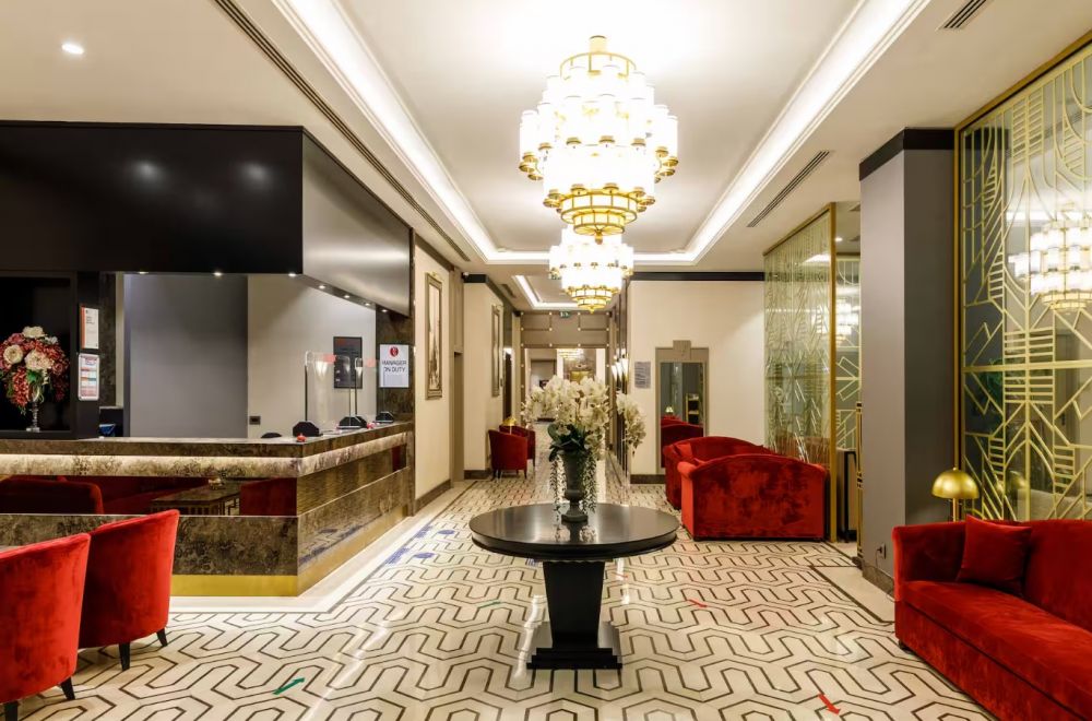 Ramada by Wyndham Istanbul Golden Horn 4*