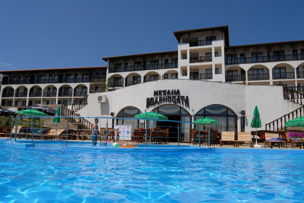 Dinevi Resort VODENICA THIRD LINE 3*