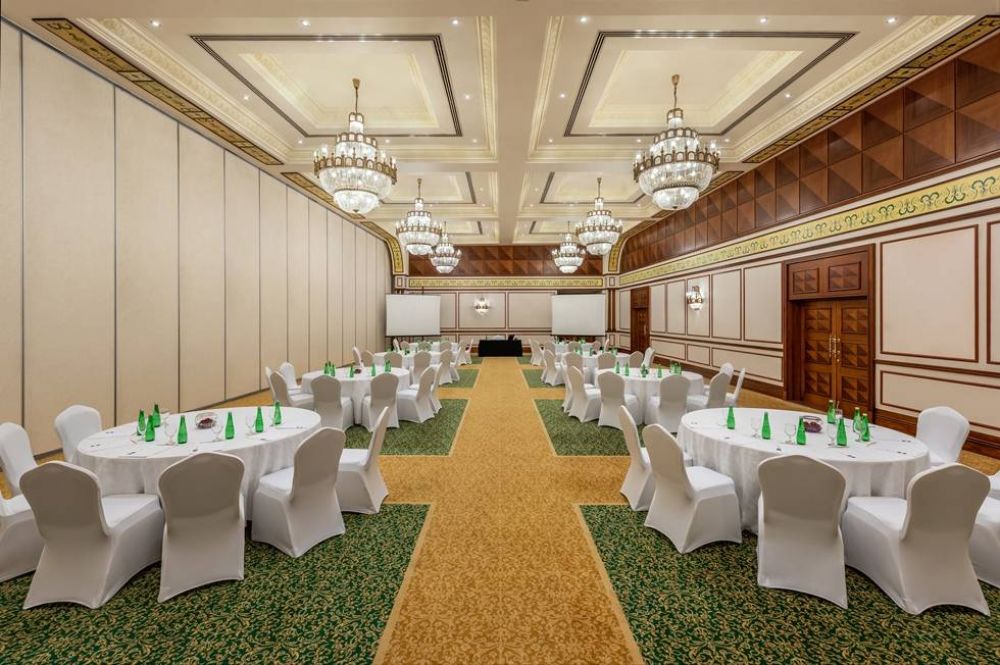 Al Raha Beach Resort & Spa (ex. Al Raha Beach Hotel) 5*