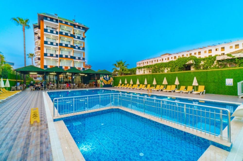 De Mare Family Hotel 3*