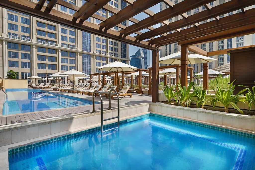 Hilton Dubai Al Habtoor City 5*