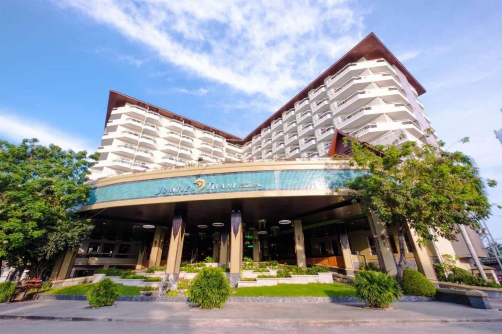 Jomtien Thani Hotel 4*