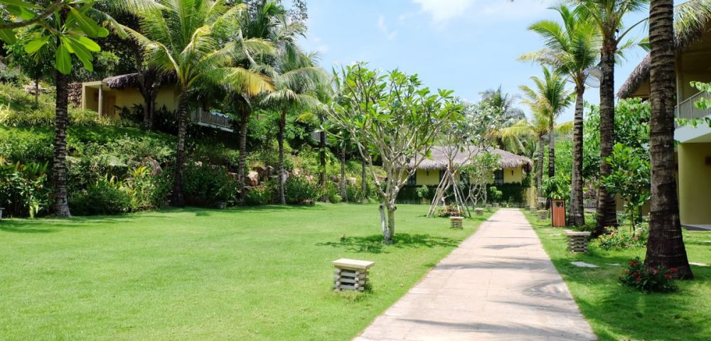 Lahana Resort & Spa 3*