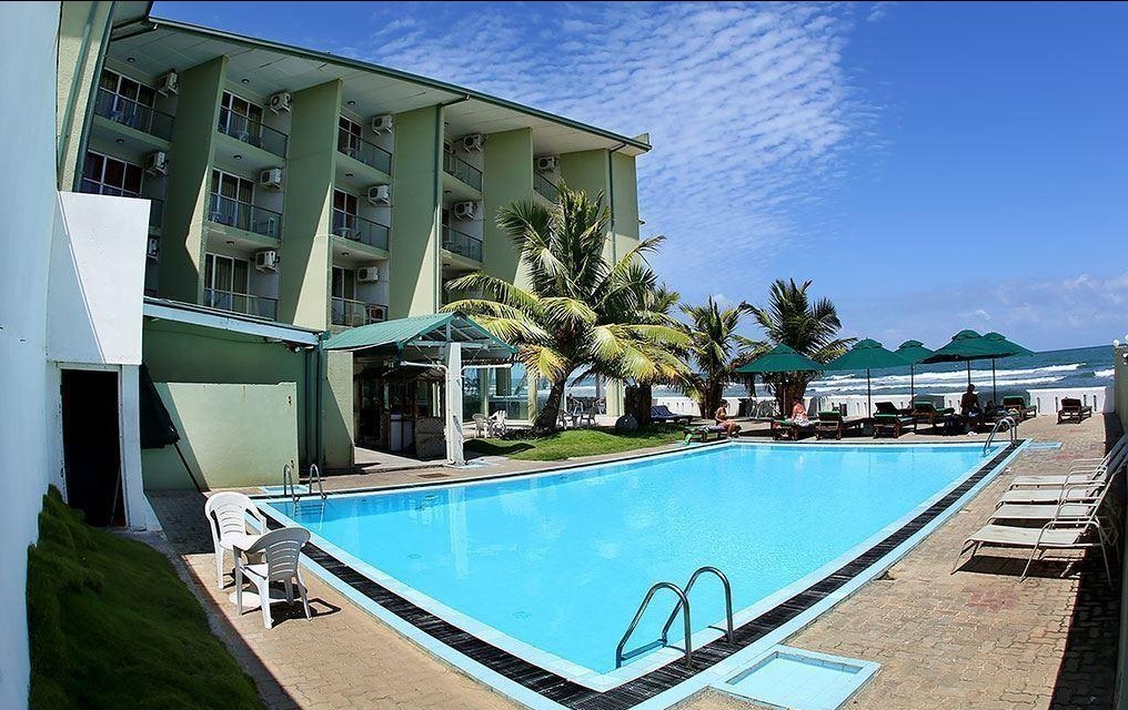 Hikkaduwa Beach Hotel 3*