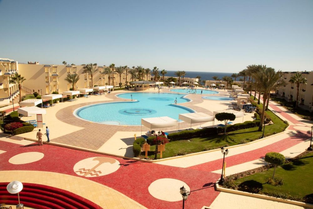 Grand Oasis 4*