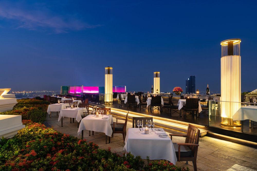 Lebua At State Tower 5*