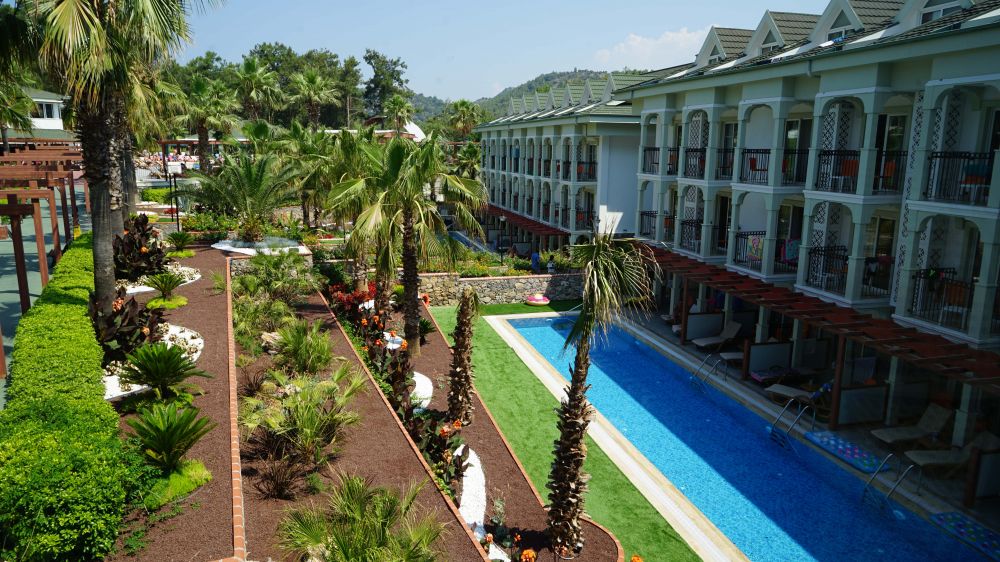 Green Forest Holiday Village 5*