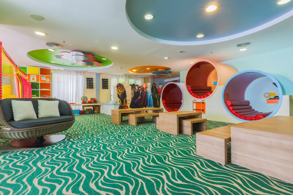 Radisson Resort & Suites Phuket (ex. Swissotel Suites Phuket Kamala Beach) 4*