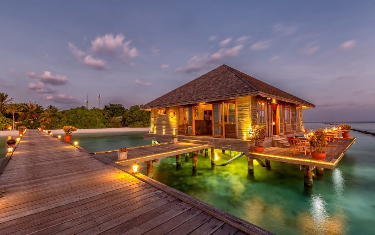 Komandoo Island Resort 4*