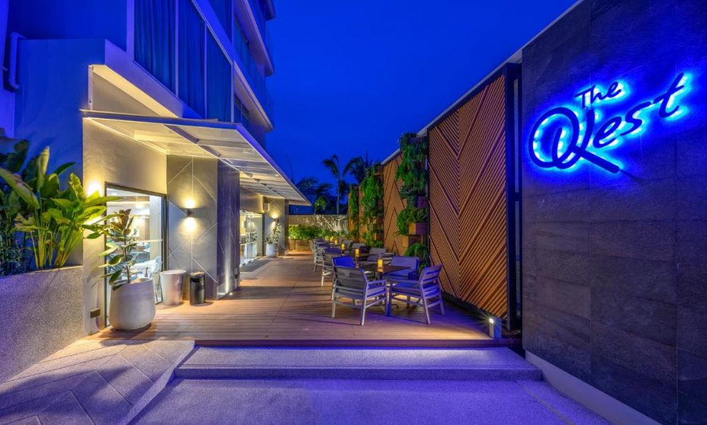 The Beachfront Hotel Phuket 4*