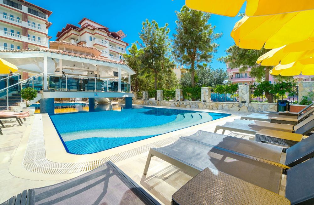 Villa Sun Flower Aparts & Suites 4*