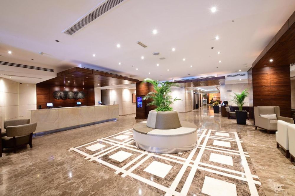 Majestic City Retreat Hotel 4*