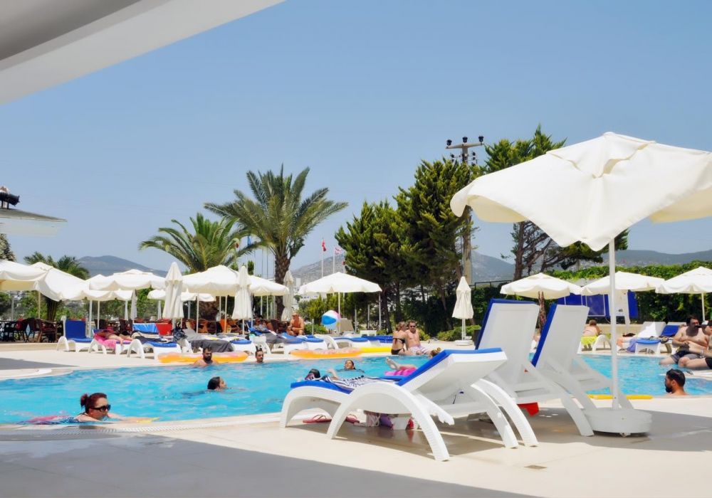 Siesta Beach Hotel 