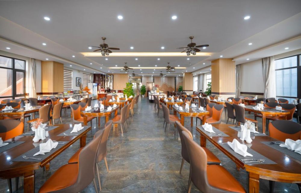 7 Seven Sea Hotel Da Nang 4*