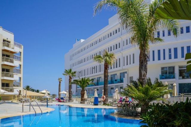 Golden Star Beach Hotel 4*