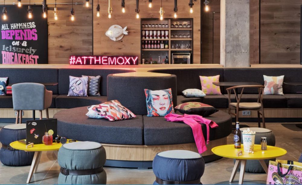 Moxy 4*