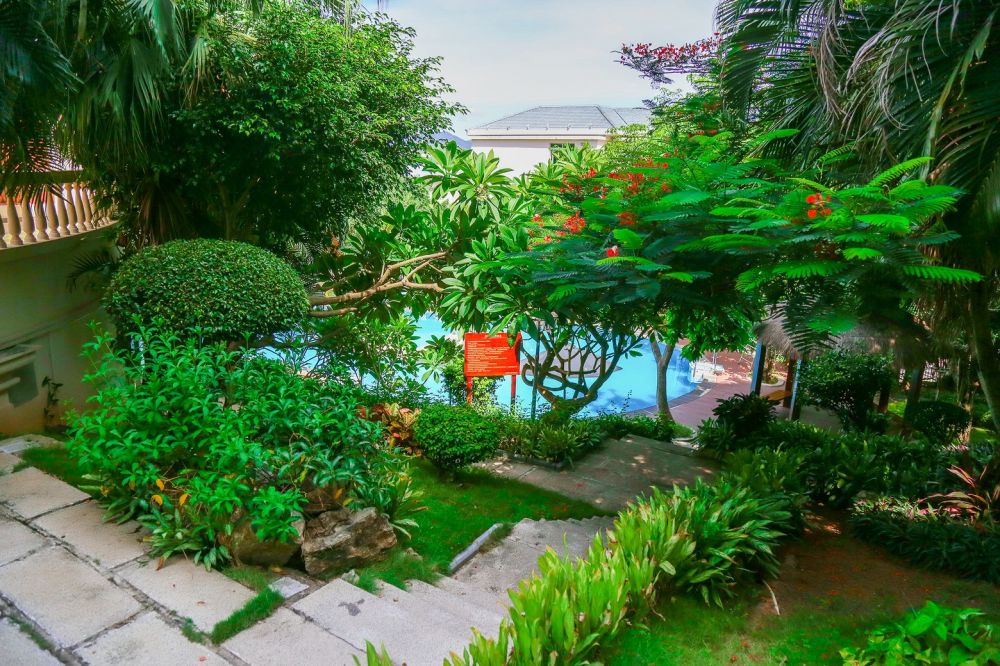 Sanya Yuhuayuan Seaview Hotel 4*