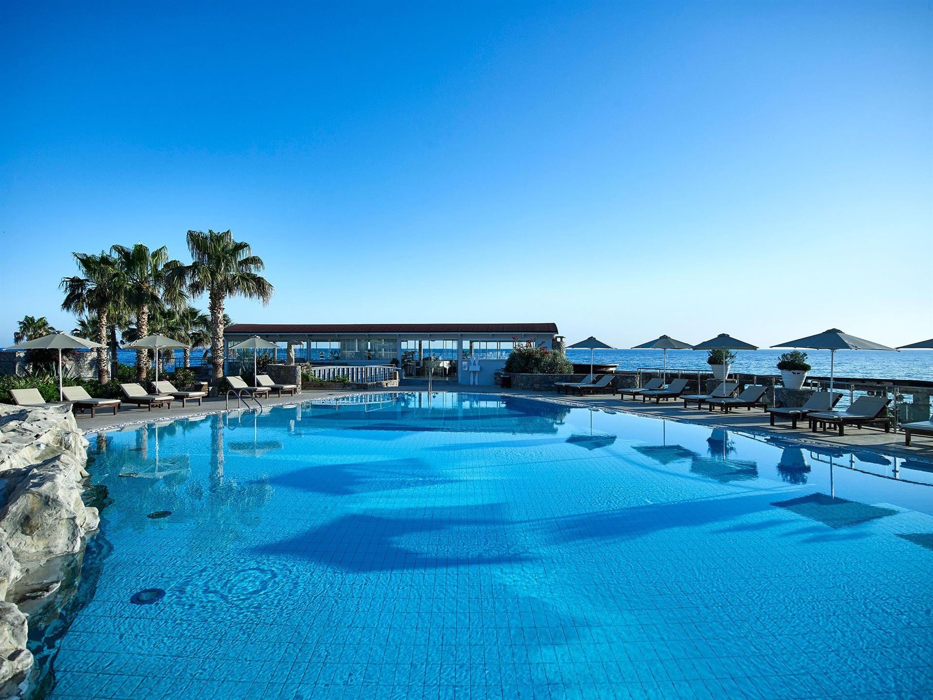 Ikaros Beach Resort & Spa 5*