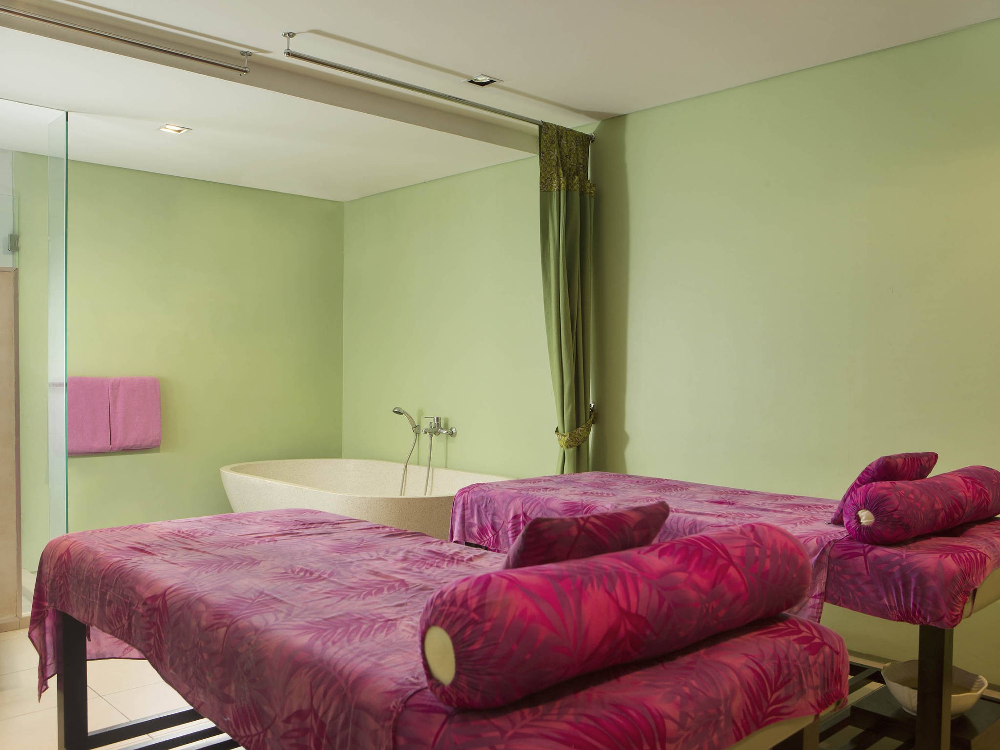 Ibis Styles Benoa 4*