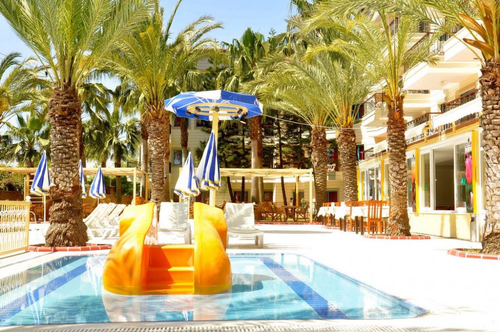 Cinar Family Suite Hotel 4*