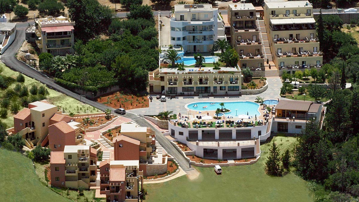 Asterias Village Apartments Hotel 4*