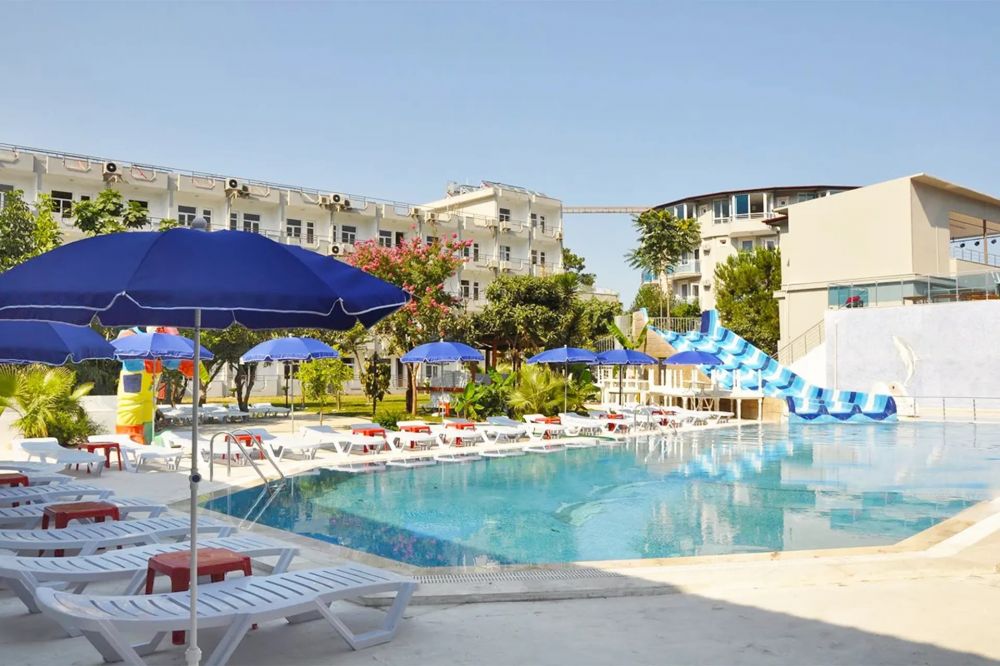 Marinez Hotel 4*