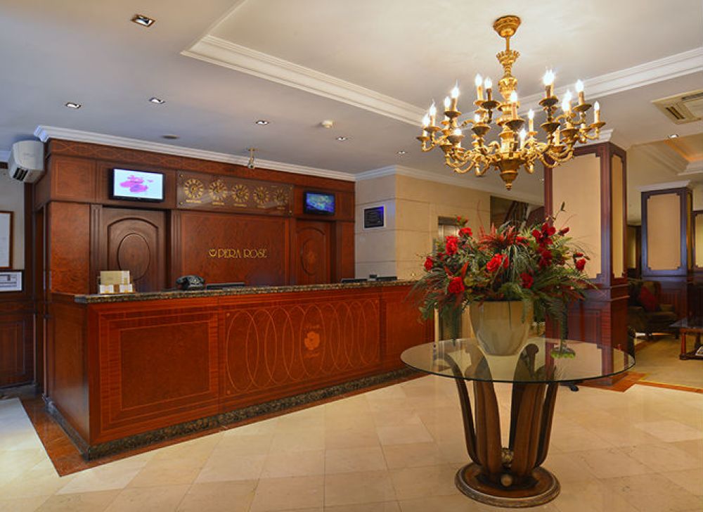 Pera Rose Hotel 4*