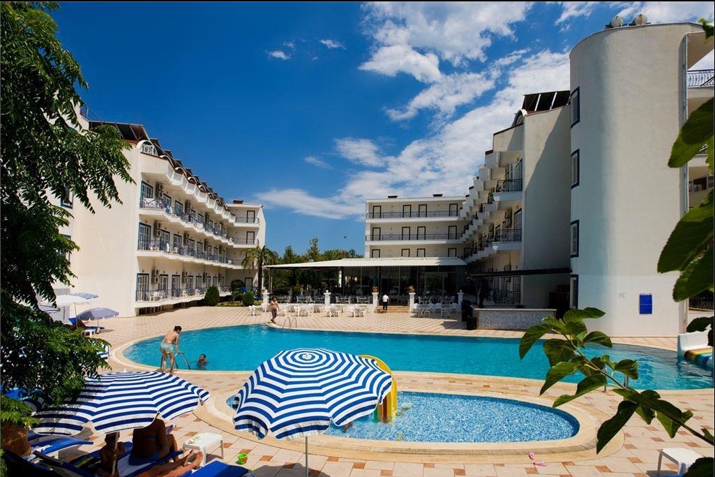 Ares Blue Hotel 4*