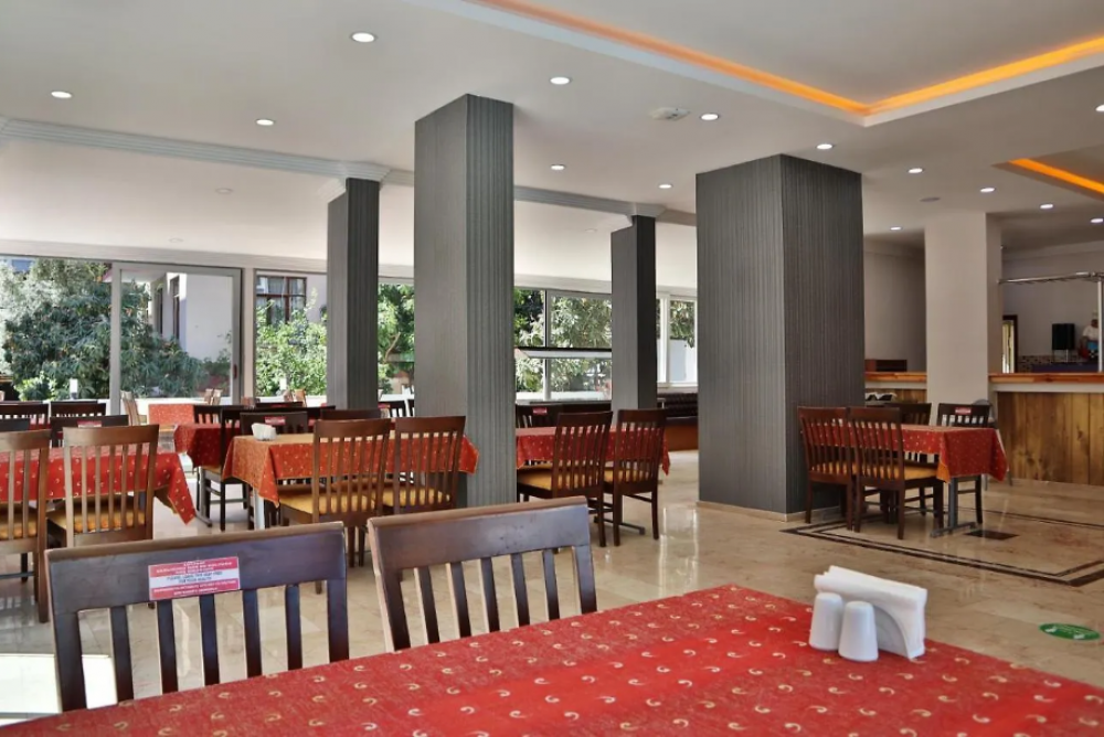 Kleopatra Smile Hotel 3*