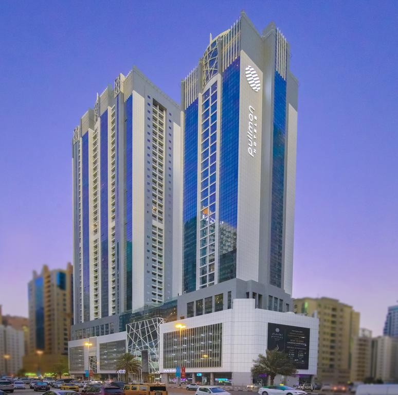 Pullman Hotel Sharjah 5*