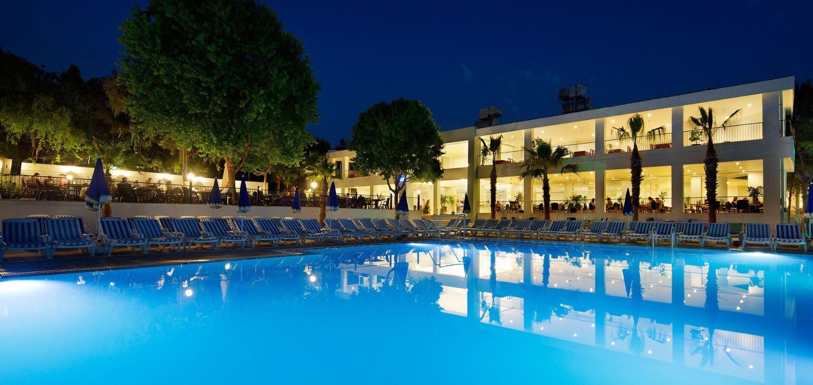 Larissa Beach Club Side 4*