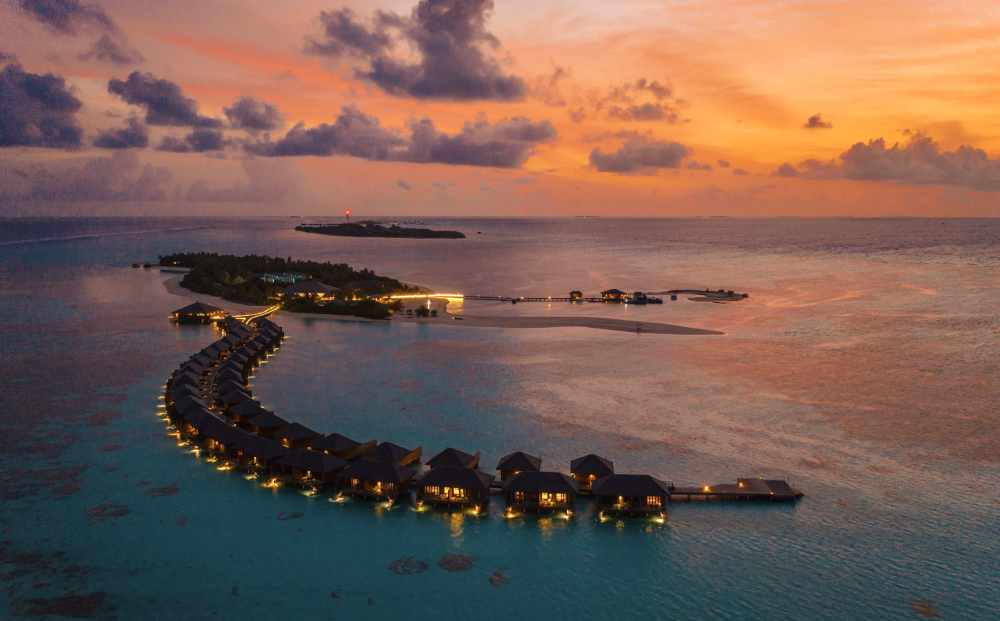 Cocoon Maldives 5*