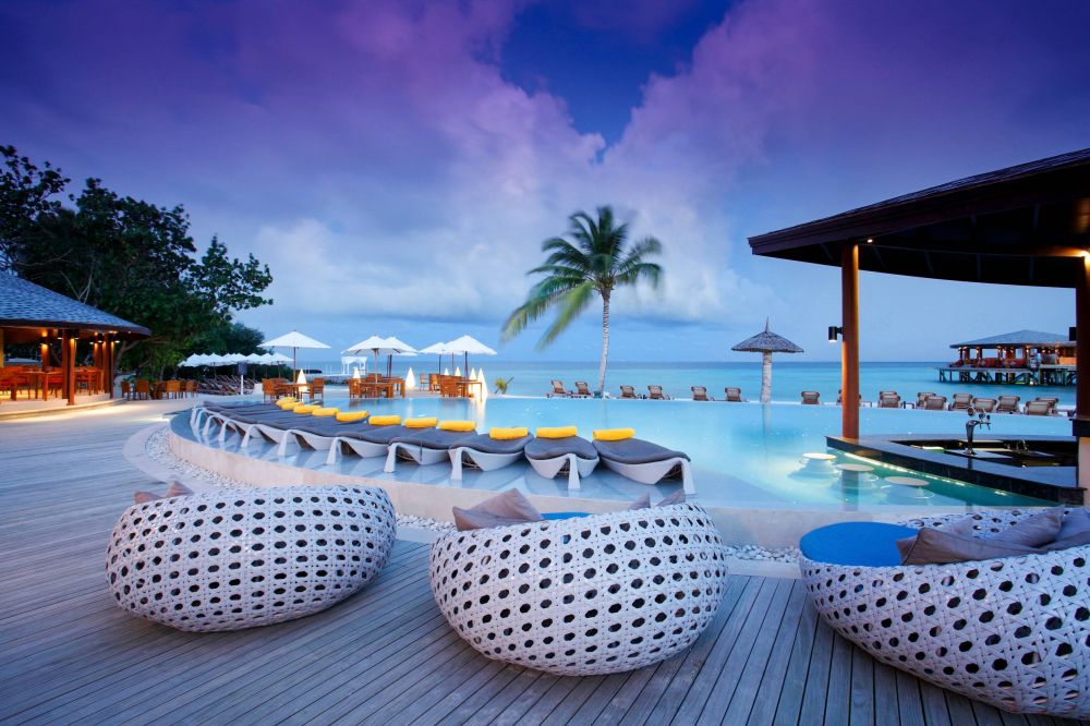 Centara Ras Fushi Resort | Adults Only 18+ 4*