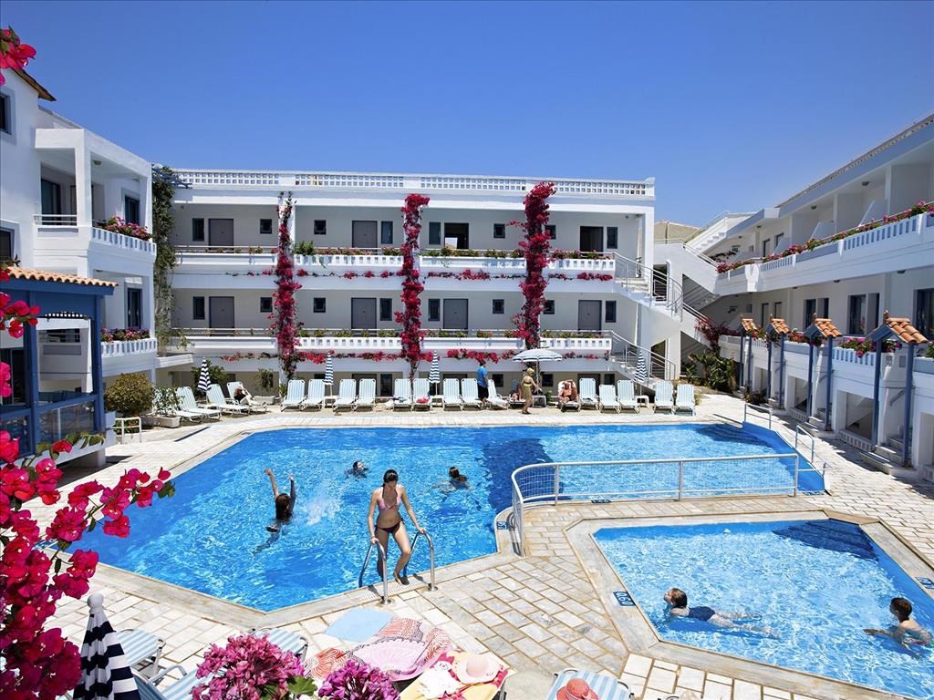 Ariadne Hotel Apartments 2*