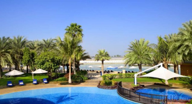 Sheraton Abu Dhabi Hotel & Resort 5*