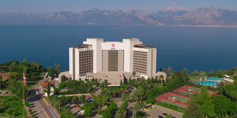 Akra - V Hotel 4*