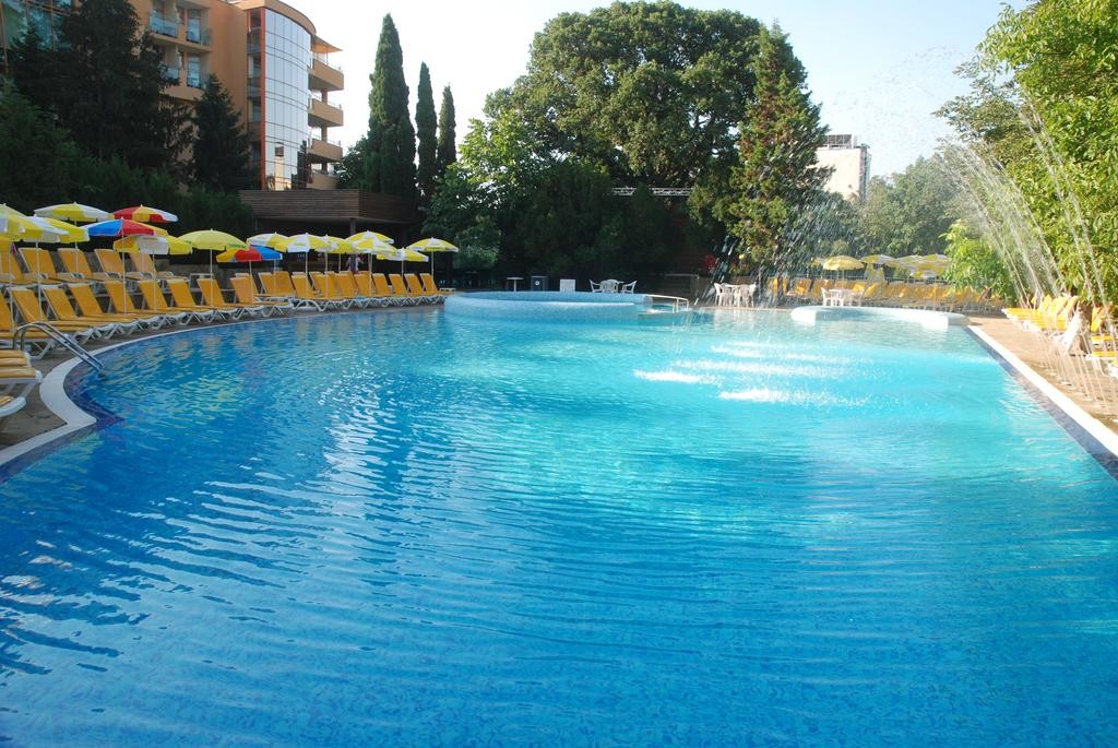 Exelsior Golden Sands 4*