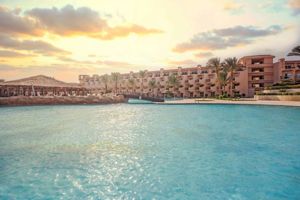 Pyramisa Beach Resort Sahl Hasheesh 4*