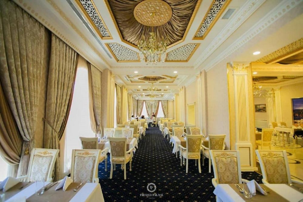 Premier Palace Hotel Baku 5*