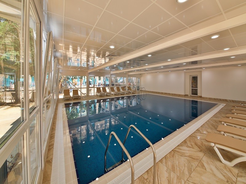 Prestige Deluxe Hotel Aquapark Club 4*