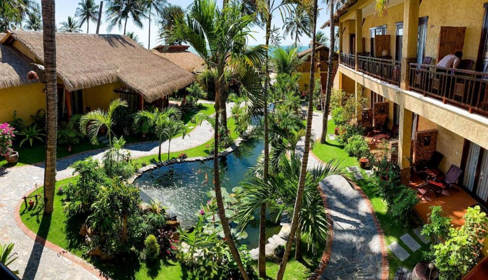 Bamboo Village Beach Resort & Spa 4*