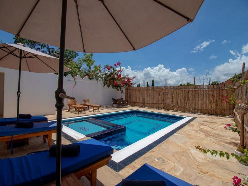 Sunny Palms Beach Bungalows 4*